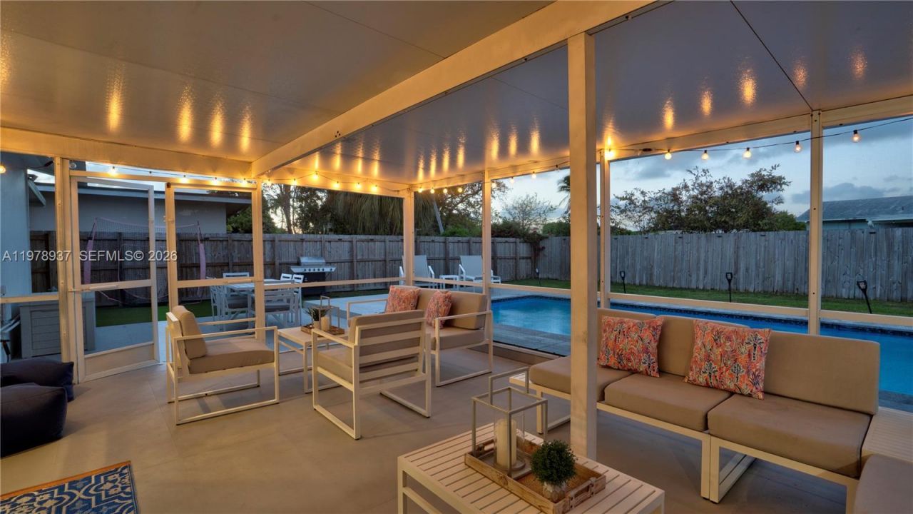 9311 Sterling Dr, Cutler Bay, FL 33157 Photo