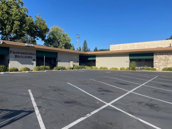 8329 Fair Oaks Blvd, Carmichael, CA 95608