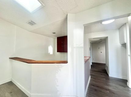 8329 Fair Oaks Blvd, Carmichael, CA 95608 Photo