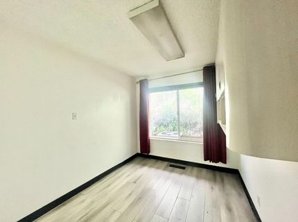 8329 Fair Oaks Blvd, Carmichael, CA 95608 Photo