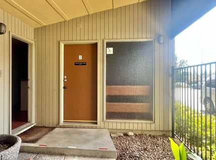 8329 Fair Oaks Blvd, Carmichael, CA 95608 Photo