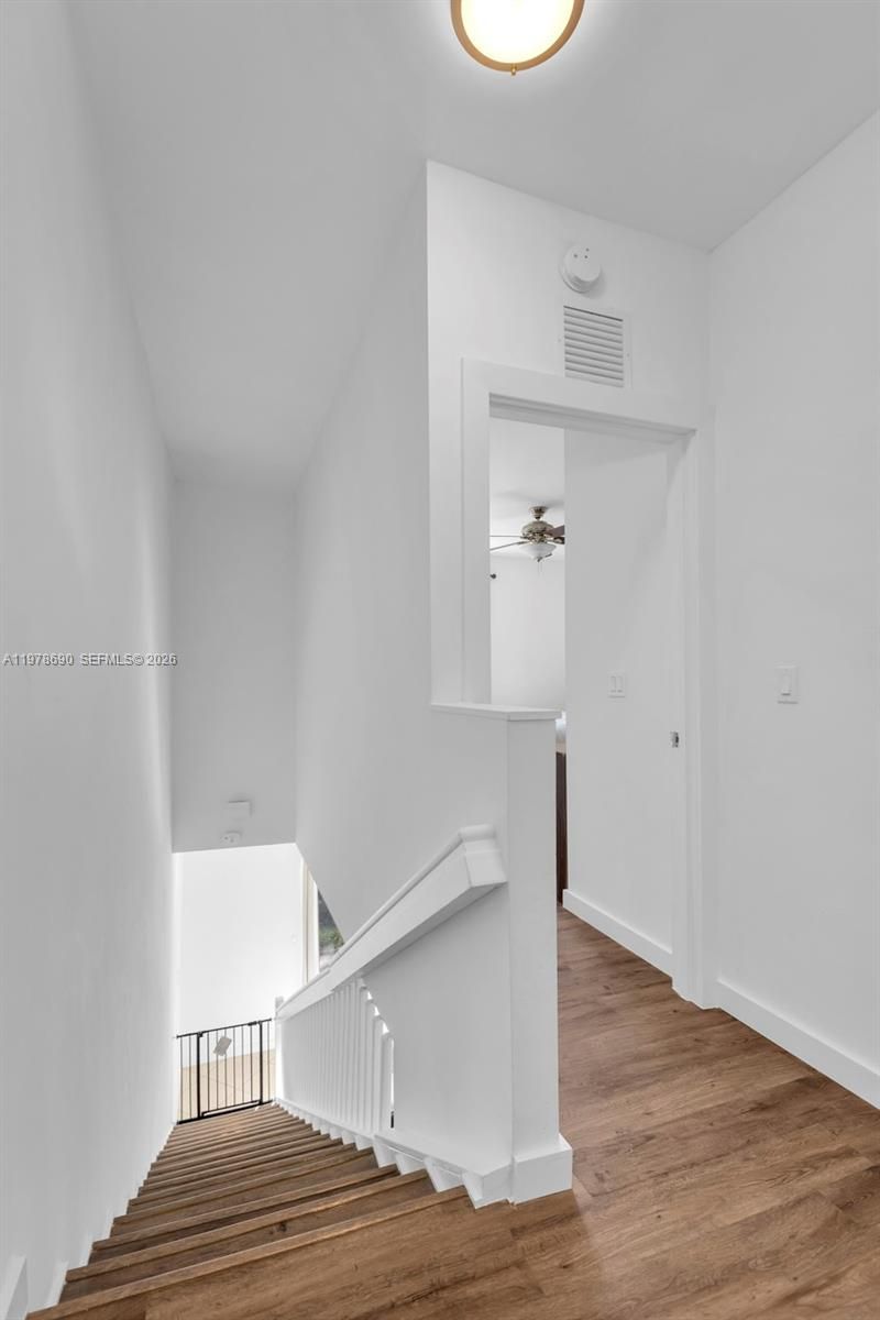 1418 Barcelona Way , Unit 6-23, Weston, FL 33327 Photo