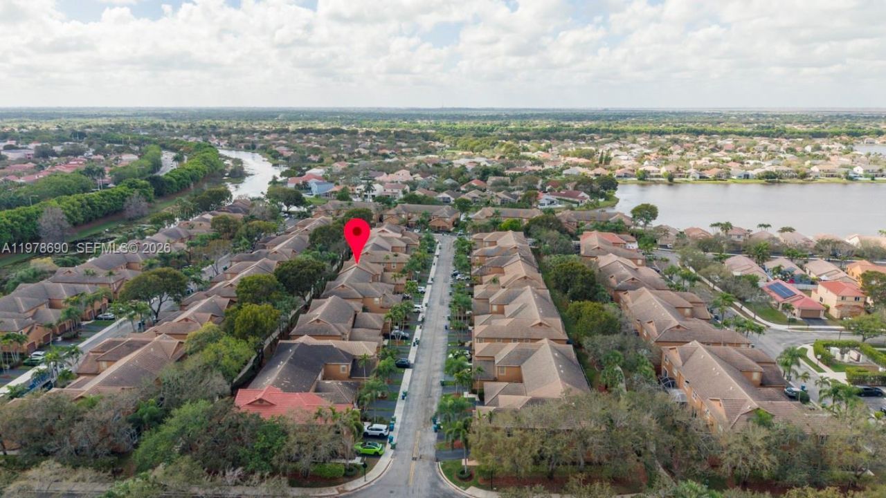 1418 Barcelona Way , Unit 6-23, Weston, FL 33327 Photo