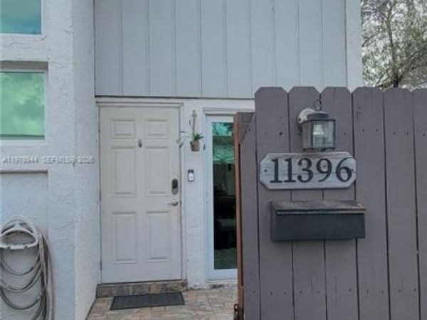 11396 SW 65th St , Miami, FL 33173