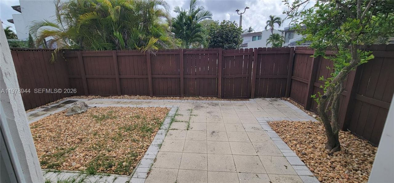 11396 SW 65th St , Miami, FL 33173 Photo