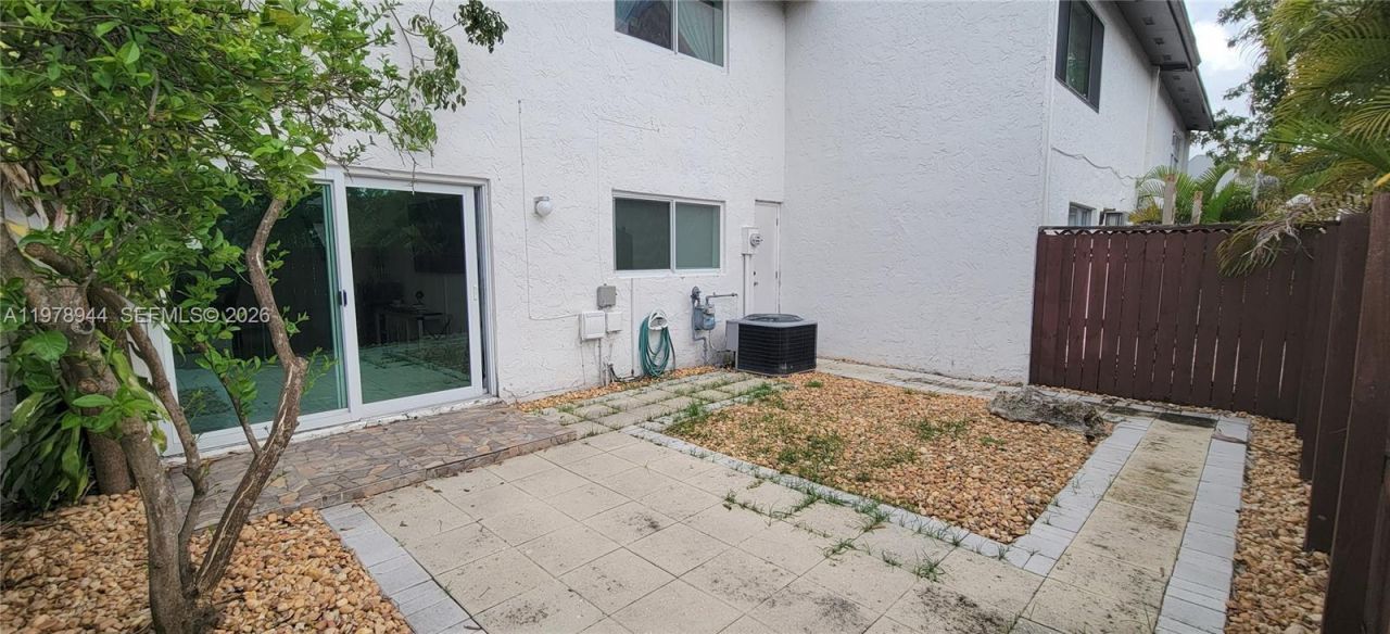 11396 SW 65th St, Miami, FL 33173 Photo