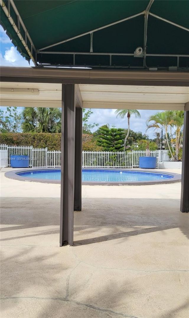 11396 SW 65th St , Miami, FL 33173 Photo