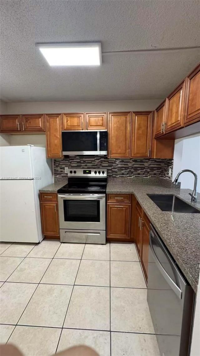 10349 NW 8th St, Unit 106, Pembroke Pines, FL 33026 Photo