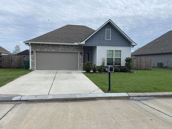 184 Shadow Pointe Road, Thibodaux, LA 70301