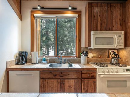 5030 Gold Bend, Truckee, CA 96161 Photo