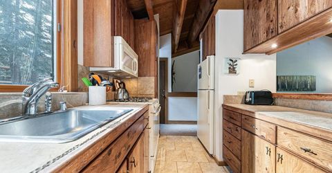 5030 Gold Bend, Truckee, CA 96161 Photo