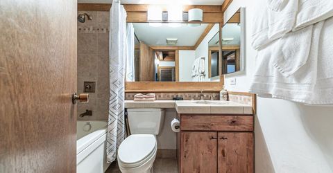 5030 Gold Bend, Truckee, CA 96161 Photo