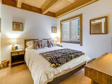 5030 Gold Bend, Truckee, CA 96161 Photo