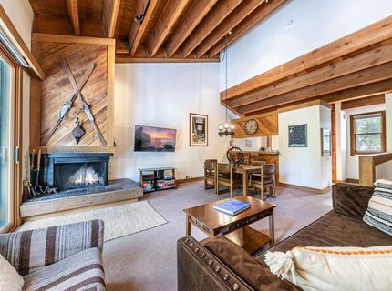 5030 Gold Bend, Truckee, CA 96161 Photo