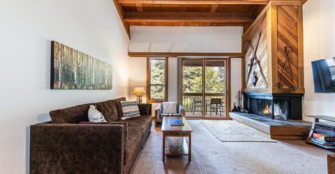 5030 Gold Bend, Truckee, CA 96161 Photo