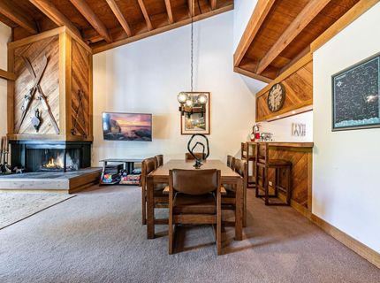 5030 Gold Bend, Truckee, CA 96161 Photo