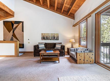 5030 Gold Bend, Truckee, CA 96161 Photo