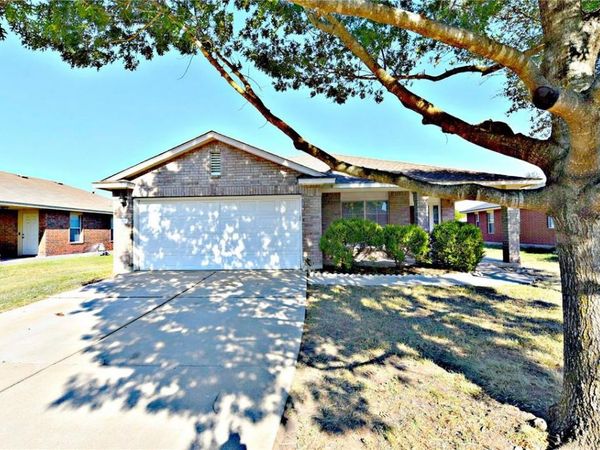 1110 Henderson DR, Leander, TX 78641