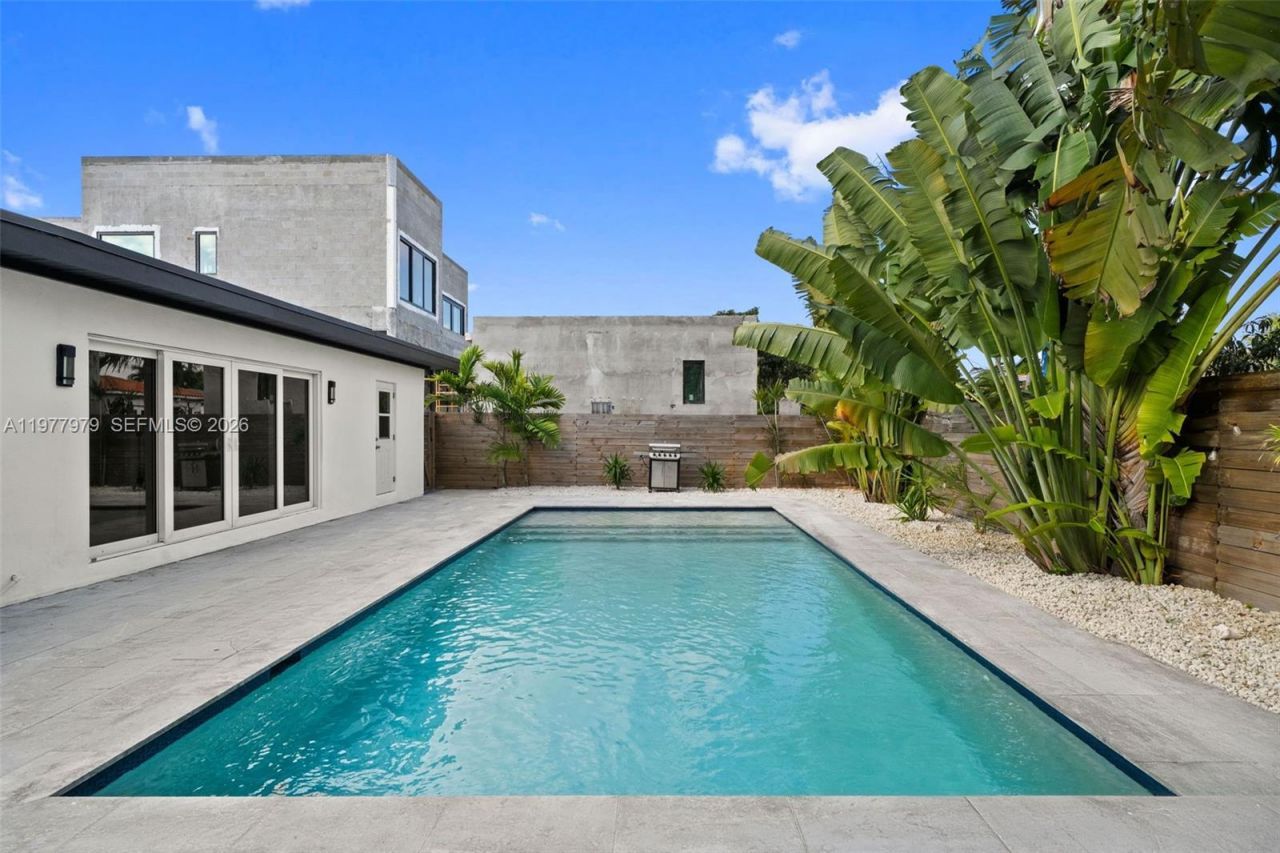 1519 Biarritz Dr (avail Asap), Miami Beach, FL 33141 Photo