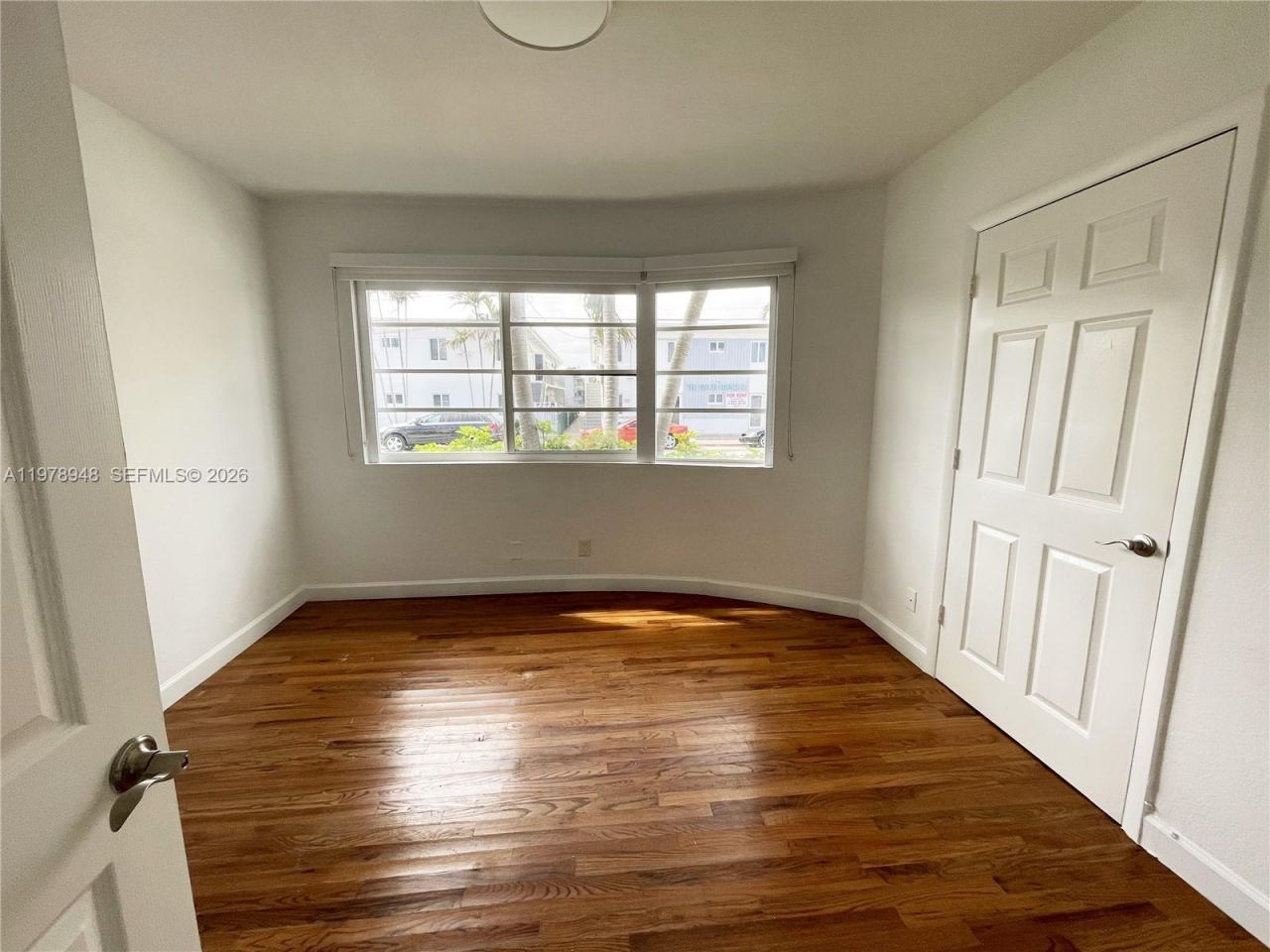 8345 Byron Ave, Unit 1, Miami Beach, FL 33141 Photo