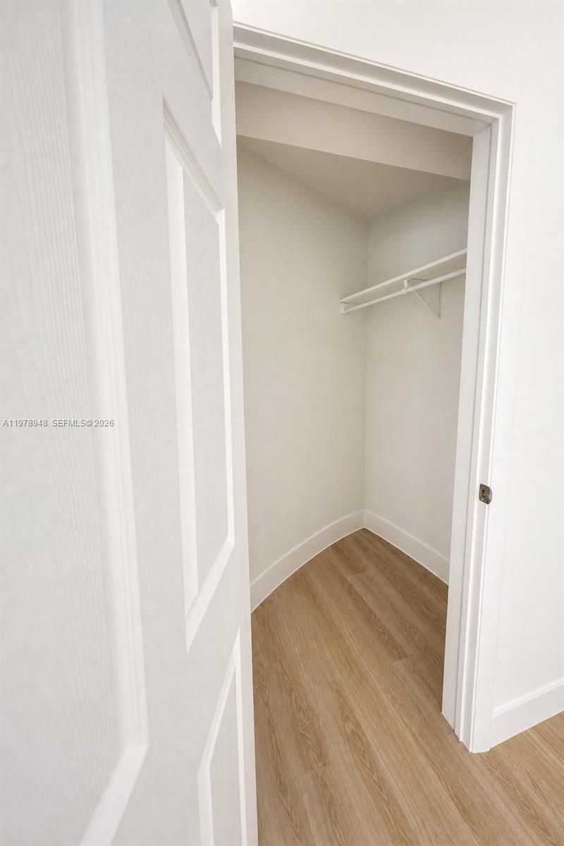 8345 Byron Ave, Unit 1, Miami Beach, FL 33141 Photo