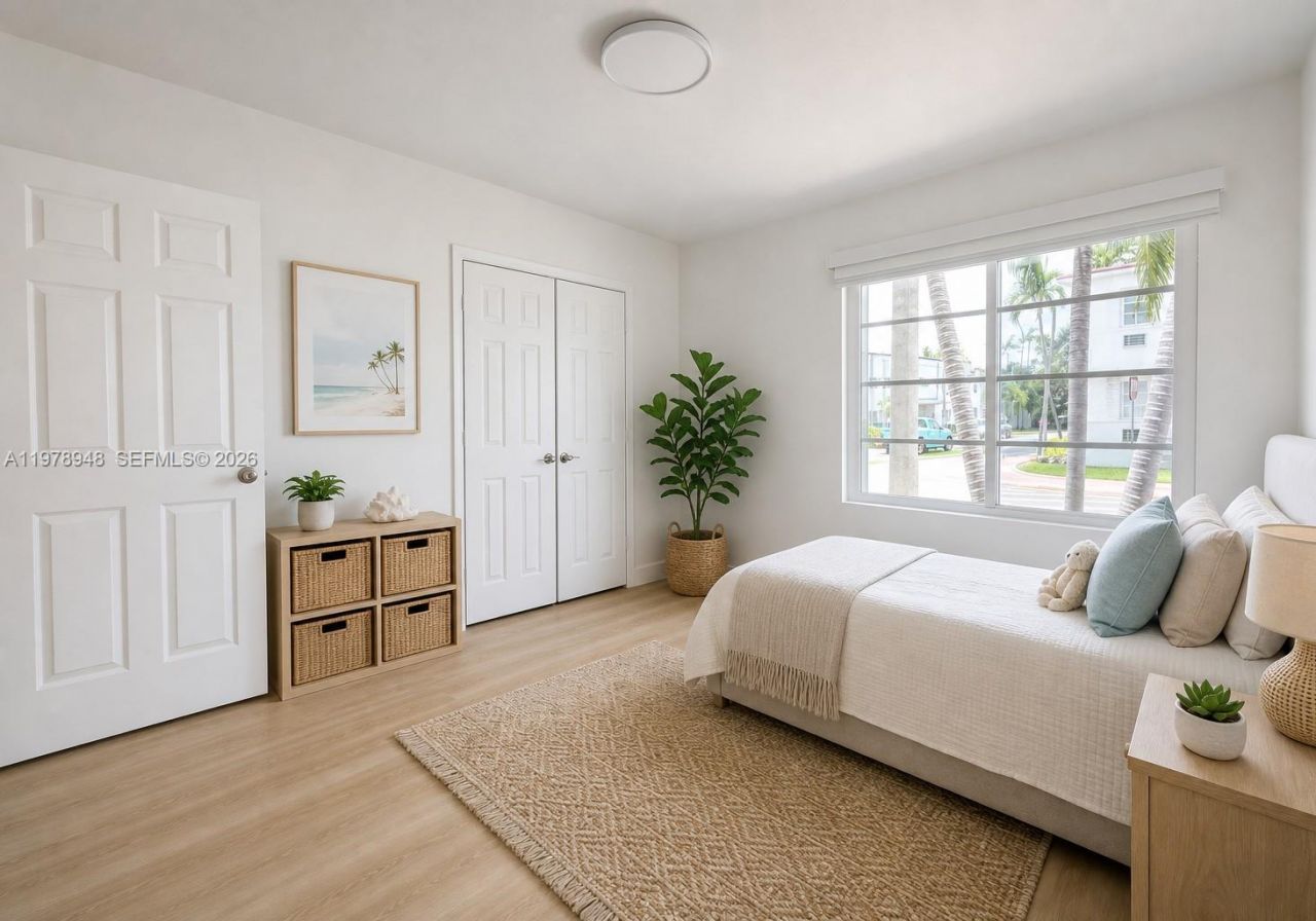 8345 Byron Ave, Unit 1, Miami Beach, FL 33141 Photo