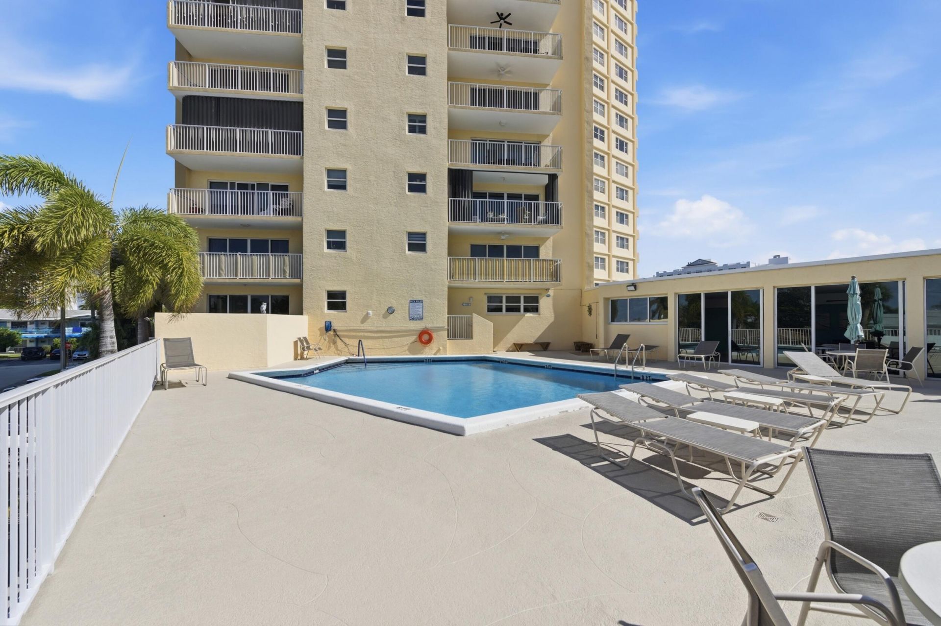 1200 Hibiscus Avenue, Unit 1107, Pompano Beach, FL 33062 Photo