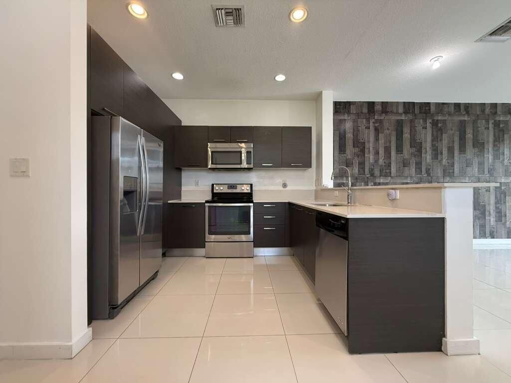 3563 NW 13th Street, Fort Lauderdale, FL 33311 Photo