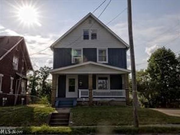 1417 Harrisburg Road NE, Canton, OH 44705