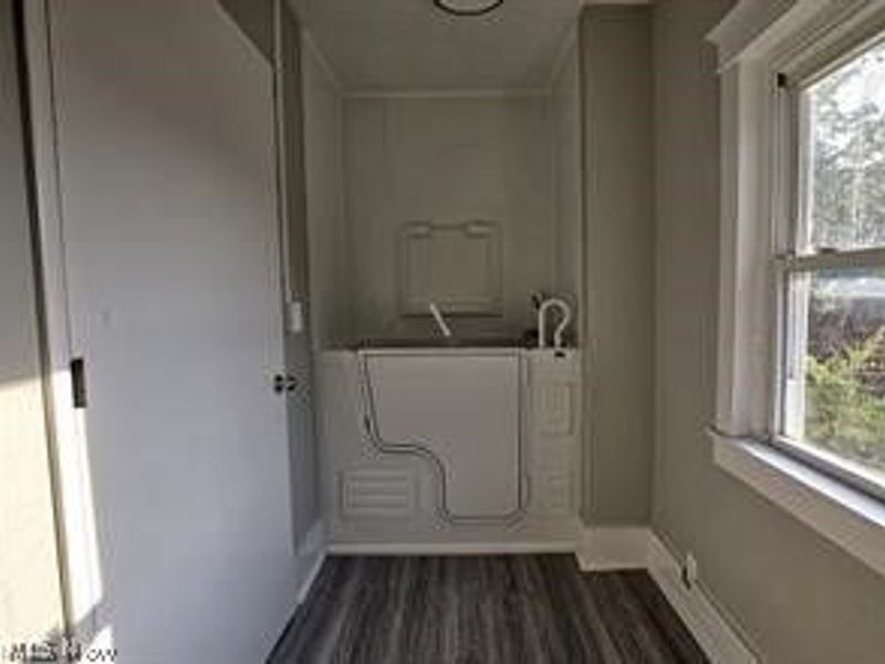 1417 Harrisburg Road NE, Canton, OH 44705 Photo 16