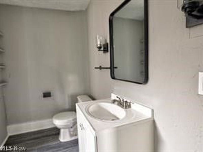 1417 Harrisburg Road NE, Canton, OH 44705 Photo 18