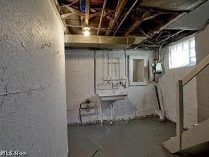 1417 Harrisburg Road NE, Canton, OH 44705 Photo 27