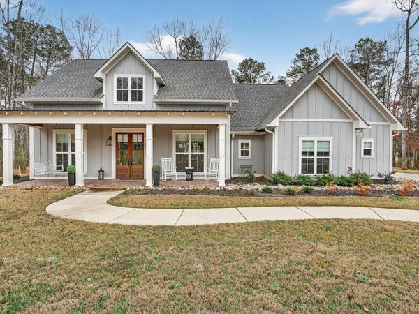 815 VIRGINIA Dr, Jasper, AL 35504