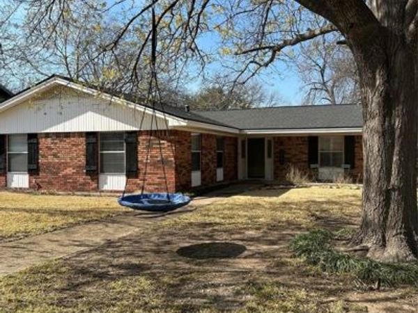 8901 Panther Drive , Woodway, TX 76712