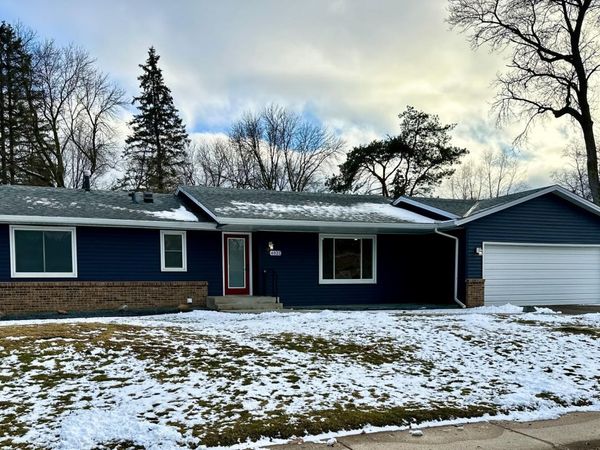 4021 Pebblebrook Drive, Bloomington, MN 55437