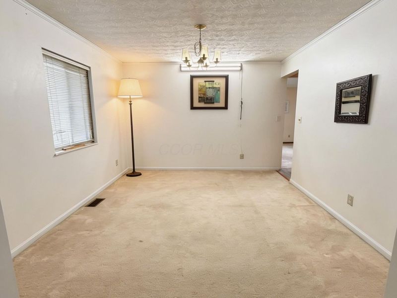 3985 Spyglass Drive, Columbus, OH 43228 Photo 3