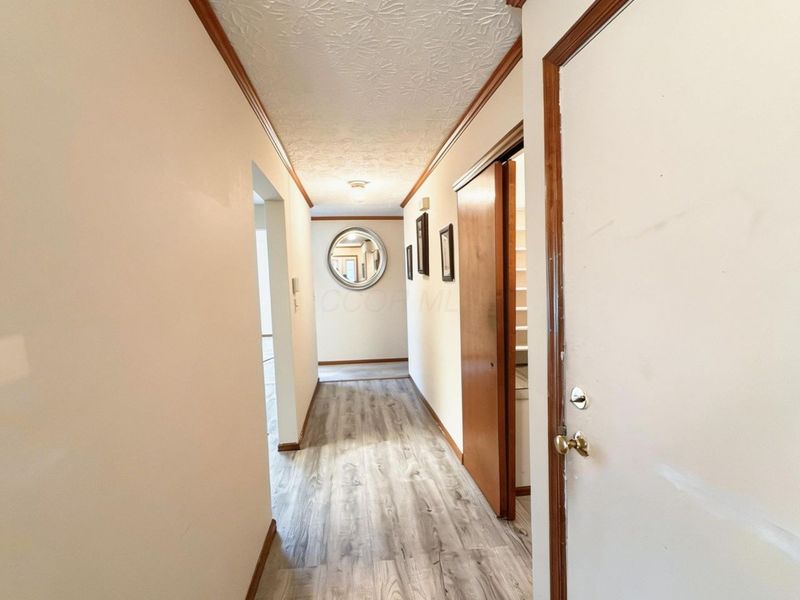 3985 Spyglass Drive, Columbus, OH 43228 Photo 4