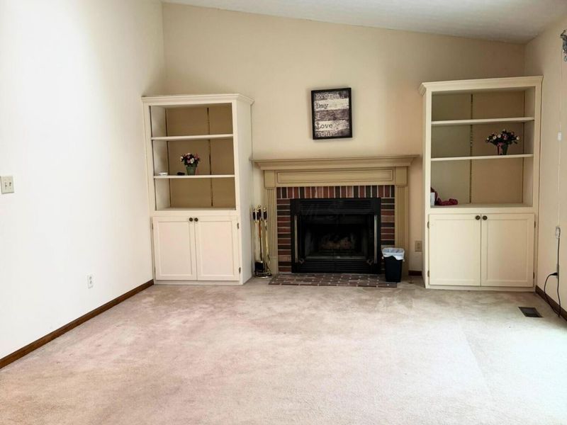 3985 Spyglass Drive, Columbus, OH 43228 Photo 5