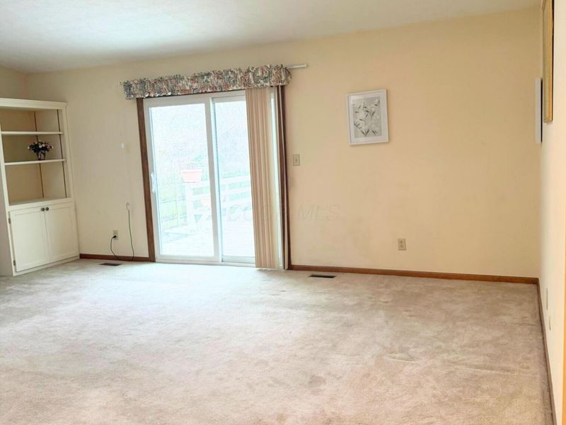 3985 Spyglass Drive, Columbus, OH 43228 Photo 7