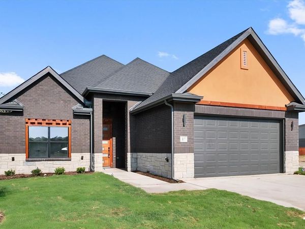 117 Yvonne Street, Red Oak, TX 75154