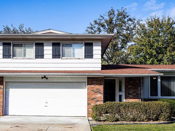 500 N Illinois Avenue , Glenwood, IL 60425