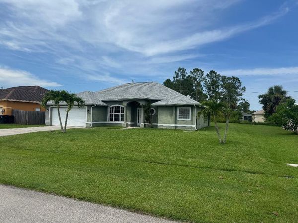2461 SW Webster Lane, Port Saint Lucie, FL 34953