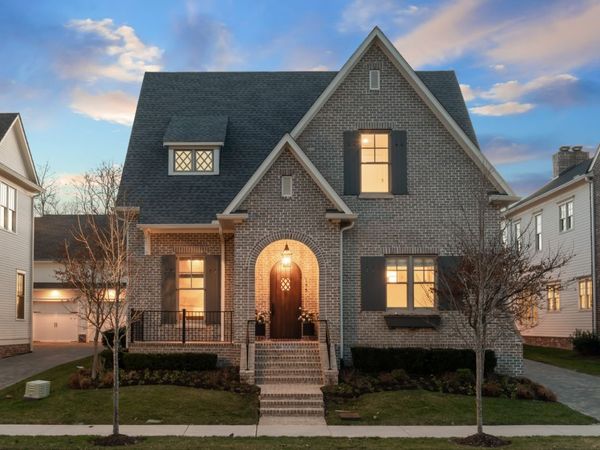 155 Splendor Ridge Dr , Franklin, TN 37064