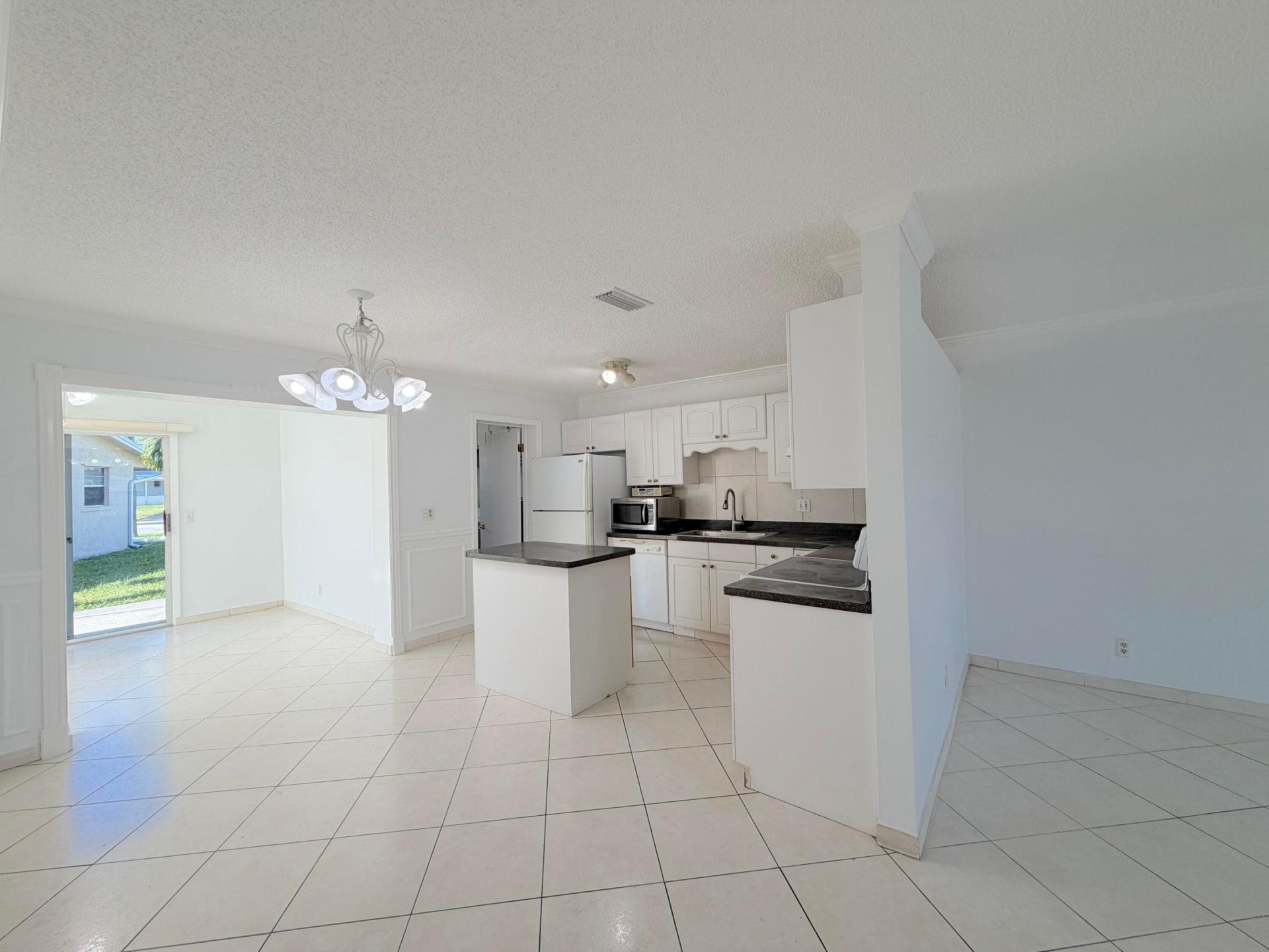 2704 Knight Lane, Delray Beach, FL 33445 Photo