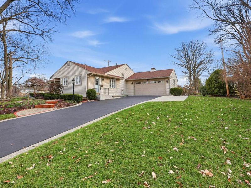 1485 Trentwood Road, Columbus, OH 43221 Photo 3