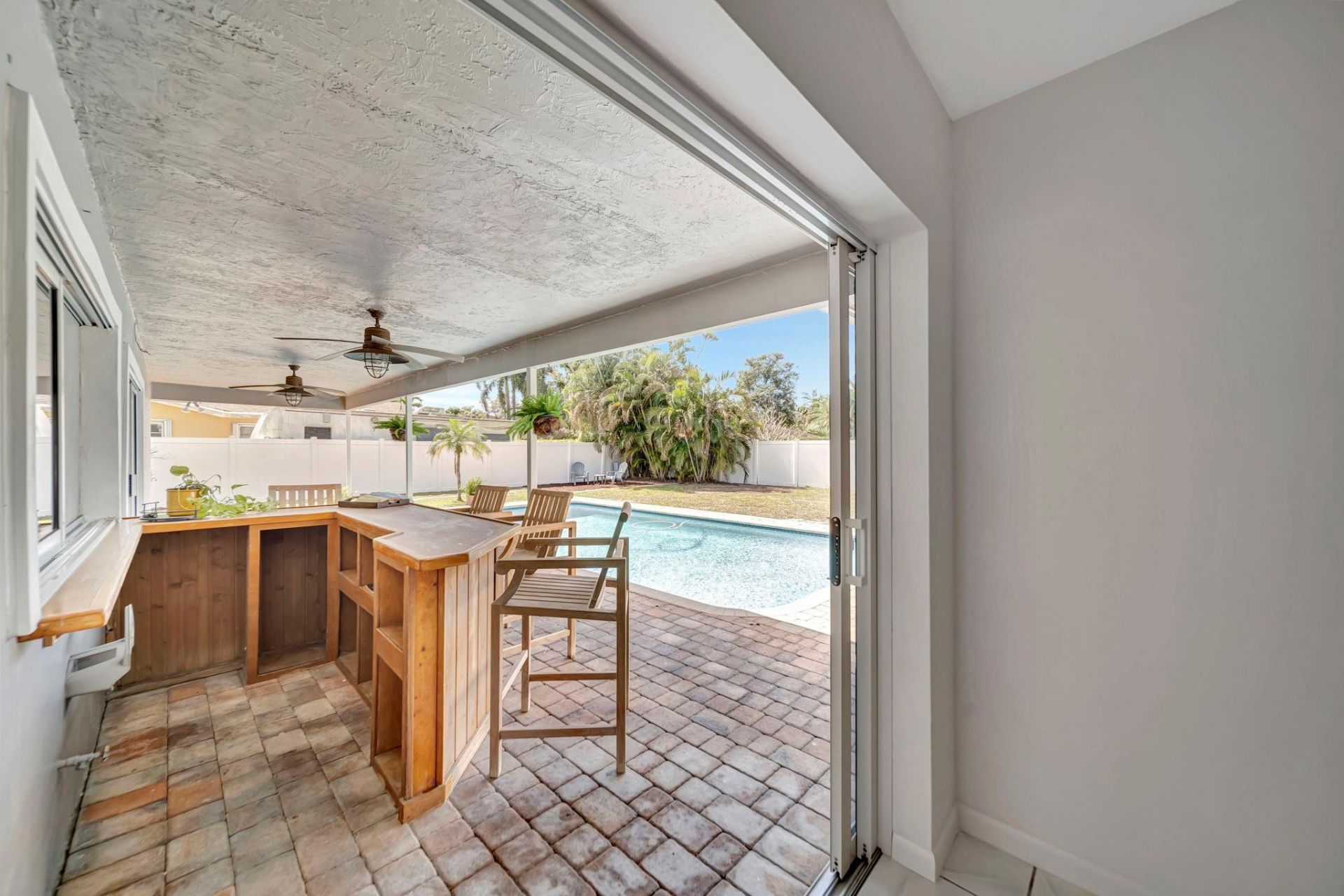 1251 SW 67th Avenue, Plantation, FL 33317 Photo