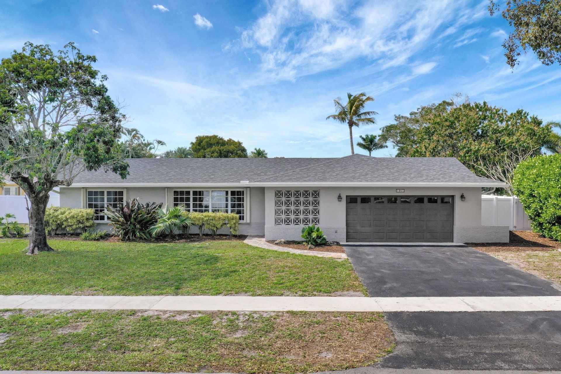 1251 SW 67th Avenue, Plantation, FL 33317 Photo