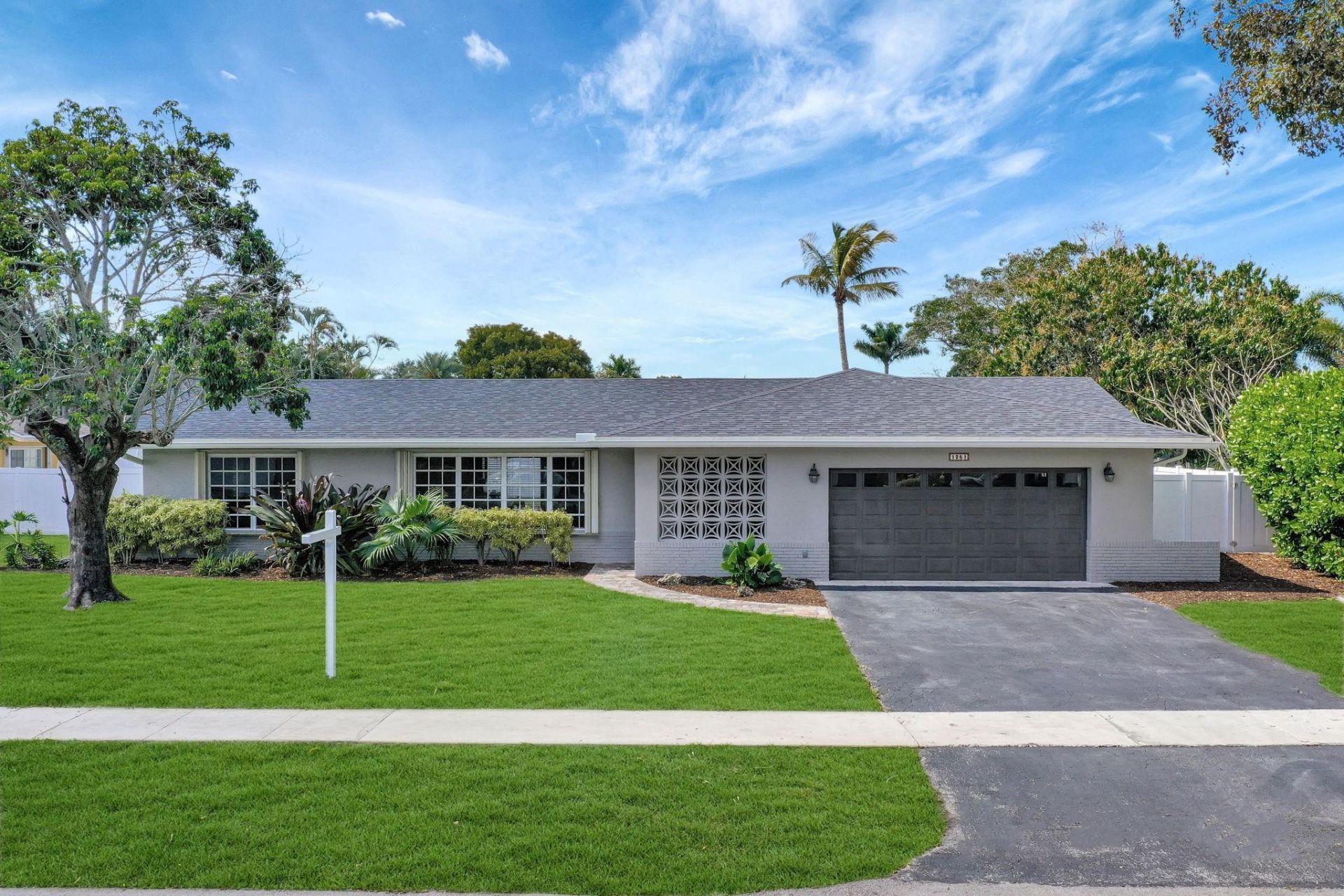 1251 SW 67th Avenue, Plantation, FL 33317 Photo