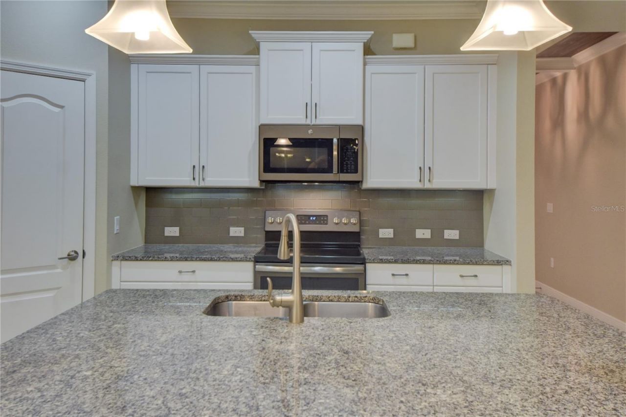 7408 Ridgelake Circle, Bradenton, FL 34203 Photo