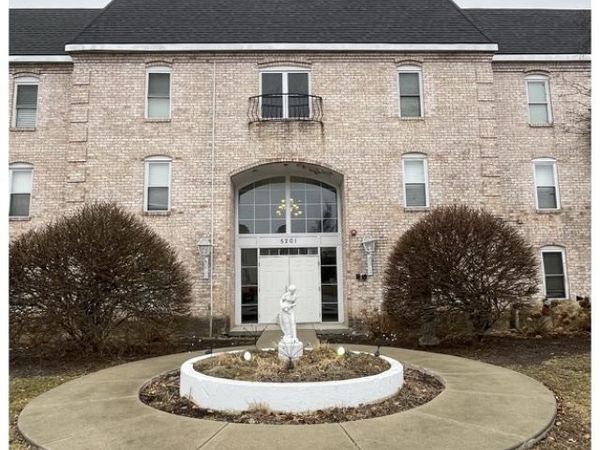 5201 Carriageway Drive , Unit C317, Rolling Meadows, IL 60008